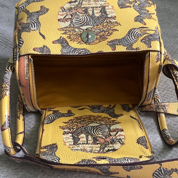 Cute yellow zebra bag - Picture 6 of 6